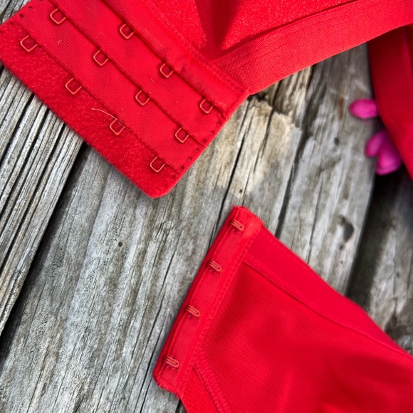 Cacique Lane Bryant NWT Cherry Red Smooth Balconette Bra 44D - Picture 8 of 8